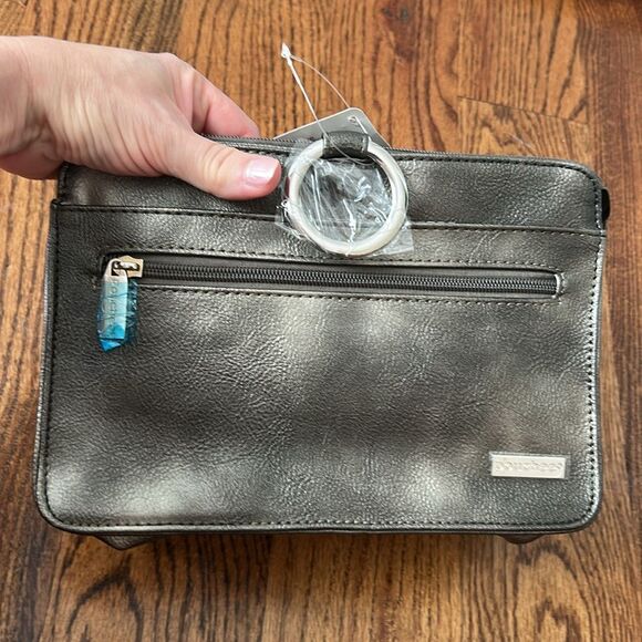 Pouchee Deluxe Multiple Pockets Organizer Purse NWT - Picture 3 of 6